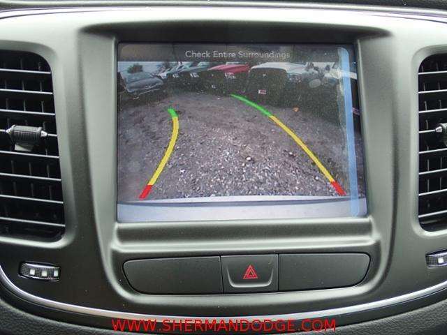 2017 Chrysler 200 Limited Platinum 4dr Sedan